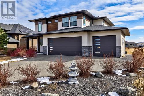 205 Rue Cheval Noir, Kamloops, BC - Outdoor With Facade