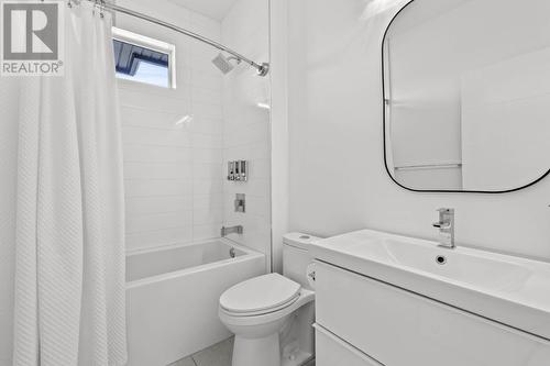 205 Rue Cheval Noir, Kamloops, BC - Indoor Photo Showing Bathroom