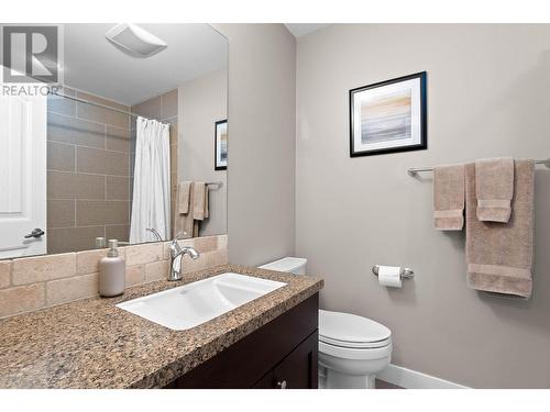 576 Nicola Street Unit# 1, Kamloops, BC - Indoor Photo Showing Bathroom