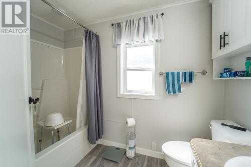 1250 Hillside Avenue Unit# 4, Chase, BC - Indoor Photo Showing Bathroom