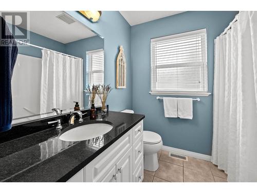 3639 Overlander Drive, Kamloops, BC - Indoor Photo Showing Bathroom