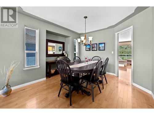 3639 Overlander Drive, Kamloops, BC - Indoor Photo Showing Dining Room