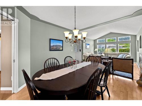 3639 Overlander Drive, Kamloops, BC - Indoor Photo Showing Dining Room