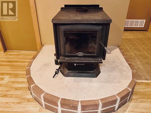 3325 Barriere South Road, Barriere, BC - Indoor Photo Showing Other Room With Fireplace