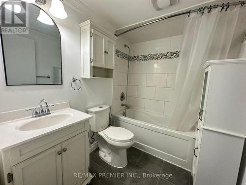 322 Loretta Crescent, Whitchurch-Stouffville, ON - Indoor Photo Showing Bathroom