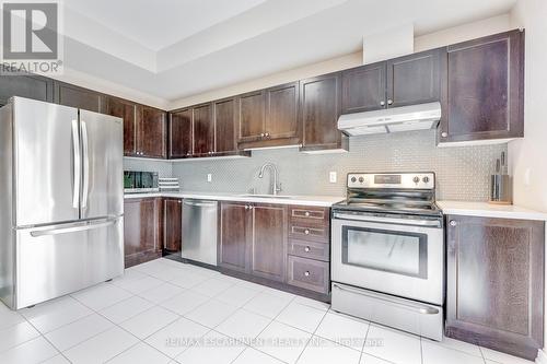 4184 Galileo Common Drive, Burlington, ON - Indoor Photo Showing Kitchen