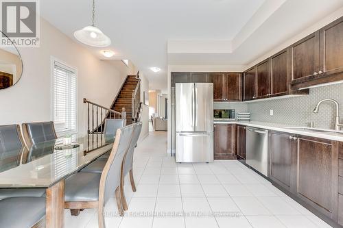 4184 Galileo Common Drive, Burlington, ON - Indoor Photo Showing Kitchen