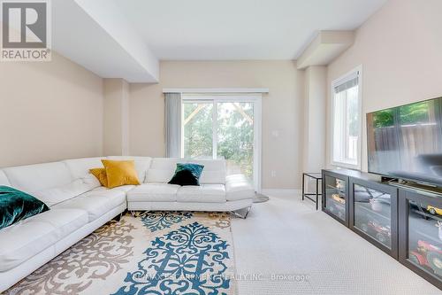 4184 Galileo Common Drive, Burlington, ON - Indoor Photo Showing Living Room