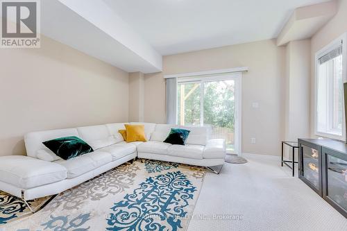 4184 Galileo Common Drive, Burlington, ON - Indoor Photo Showing Living Room