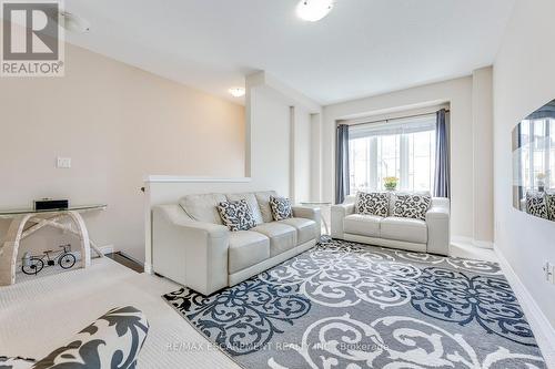 4184 Galileo Common Drive, Burlington, ON - Indoor Photo Showing Living Room