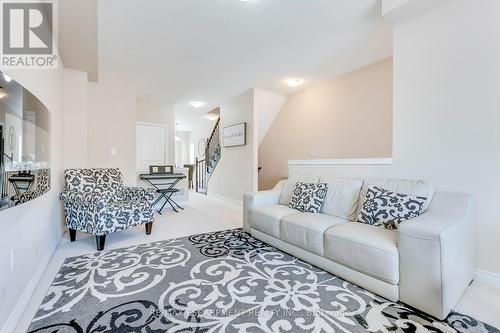 4184 Galileo Common Drive, Burlington, ON - Indoor Photo Showing Living Room