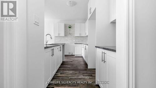 678 Daimler Parkway, Welland, ON - Indoor Photo Showing Kitchen