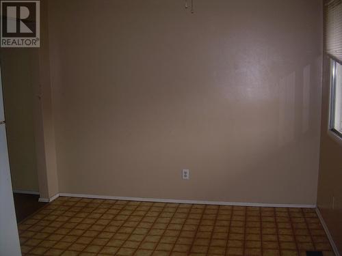 2575-2587 Thompson Drive, Kamloops, BC - Indoor Photo Showing Other Room