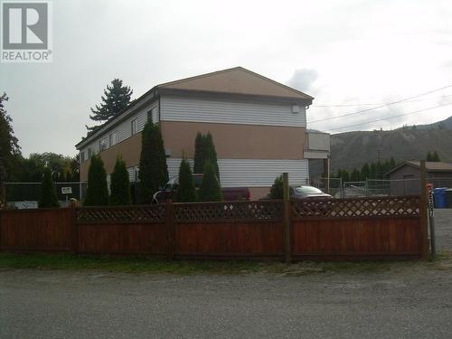 2575-2587 Thompson Drive, Kamloops, BC - Outdoor