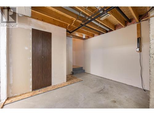 6712 Pinecrest Drive, Kamloops, BC - Indoor Photo Showing Basement