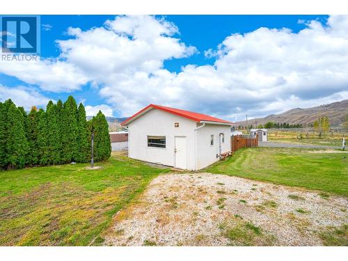 6712 Pinecrest Drive, Kamloops, BC - Outdoor