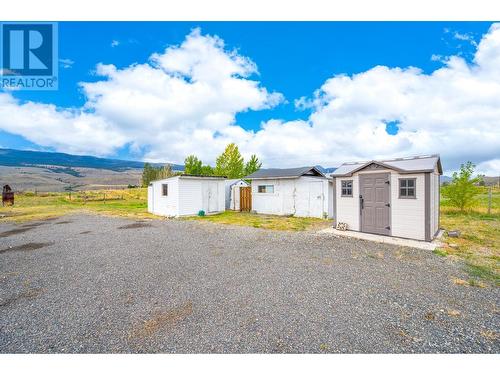 6712 Pinecrest Drive, Kamloops, BC - Outdoor