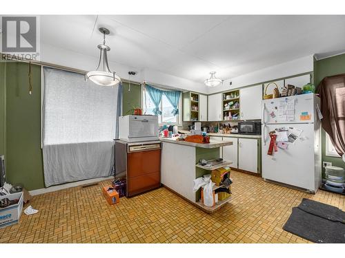 281 Tingley Street, Ashcroft, BC - Indoor Photo Showing Kitchen