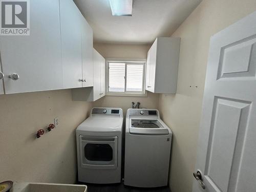 2371 Tranquille Road, Kamloops, BC - Indoor Photo Showing Laundry Room