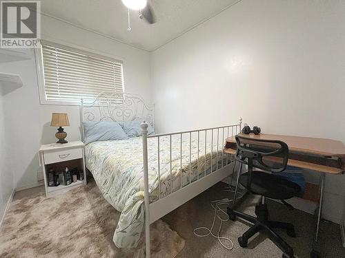 1605 Summit Drive Unit# 54, Kamloops, BC - Indoor Photo Showing Bedroom