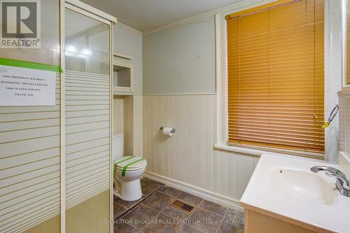 344 King Street E, Gananoque, ON - Indoor Photo Showing Bathroom