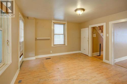 344 King Street E, Gananoque, ON - Indoor Photo Showing Other Room