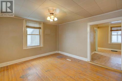 344 King Street E, Gananoque, ON - Indoor Photo Showing Other Room