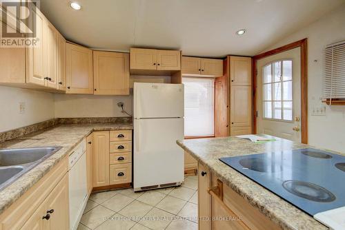 344 King Street E, Gananoque, ON - Indoor Photo Showing Kitchen With Double Sink