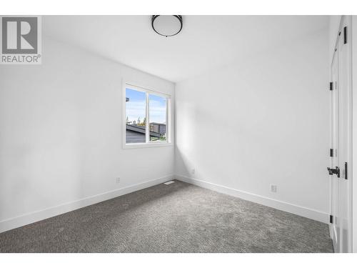 240 Holloway Drive, Kamloops, BC - Indoor Photo Showing Other Room