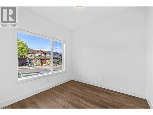 240 Holloway Drive, Kamloops, BC - Indoor Photo Showing Other Room