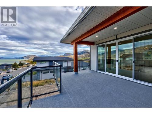 240 Holloway Drive, Kamloops, BC - Outdoor