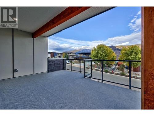 240 Holloway Drive, Kamloops, BC - Outdoor With Exterior