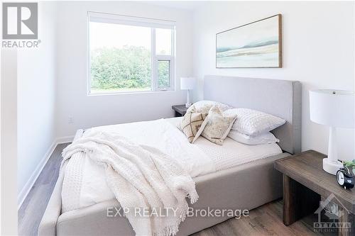 206 - 4840 Bank Street, Ottawa, ON - Indoor Photo Showing Bedroom