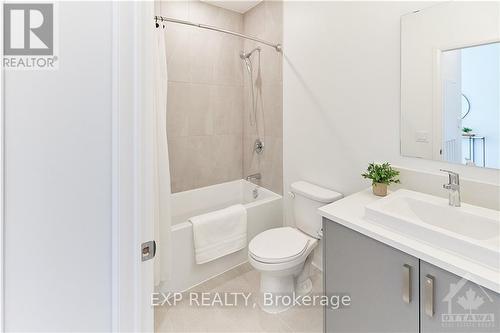 118 - 2055 Portobello Boulevard, Ottawa, ON - Indoor Photo Showing Bathroom