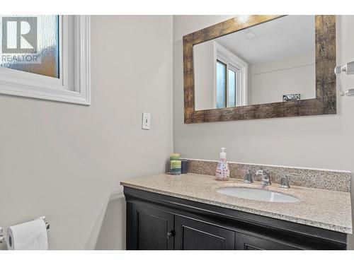 1880 Springhill Drive, Kamloops, BC - Indoor Photo Showing Bathroom