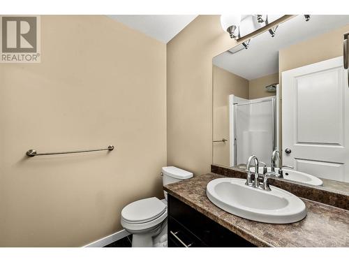 2860 Valleyview Drive Unit# 45, Kamloops, BC - Indoor Photo Showing Bathroom