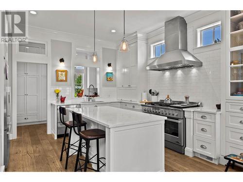 2451 Tranquille Road, Kamloops, BC - Indoor Photo Showing Kitchen With Upgraded Kitchen