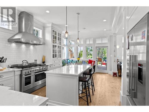 2451 Tranquille Road, Kamloops, BC - Indoor Photo Showing Kitchen With Upgraded Kitchen