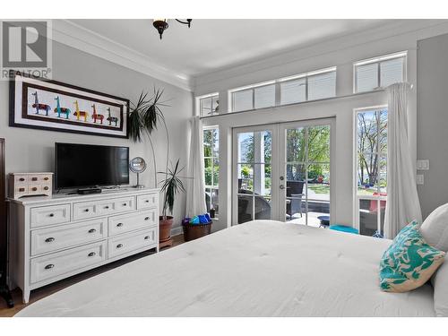 2451 Tranquille Road, Kamloops, BC - Indoor Photo Showing Bedroom