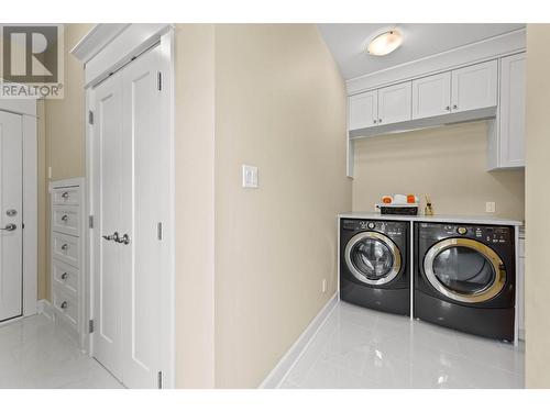 2451 Tranquille Road, Kamloops, BC - Indoor Photo Showing Laundry Room