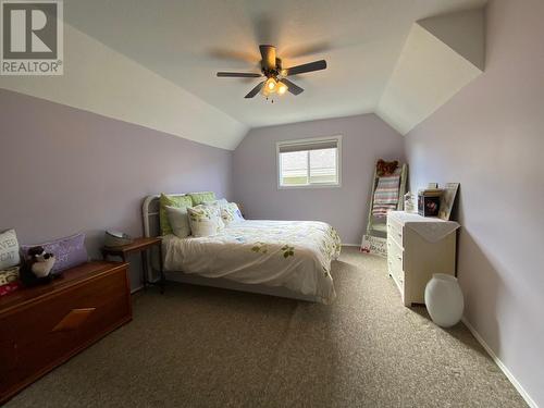 371 Deejay Road, Barriere, BC - Indoor Photo Showing Bedroom