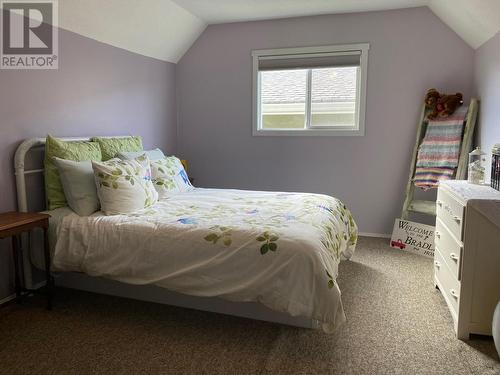 371 Deejay Road, Barriere, BC - Indoor Photo Showing Bedroom