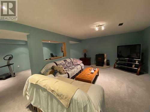 371 Deejay Road, Barriere, BC - Indoor Photo Showing Living Room