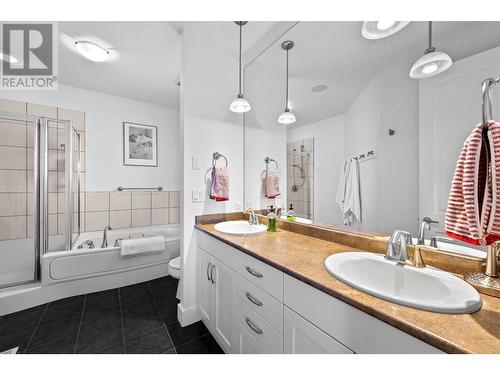 1831 Primrose Crescent, Kamloops, BC - Indoor Photo Showing Bathroom