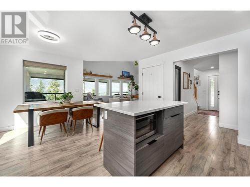 324 Orchard Lake Road, Kamloops, BC - Indoor