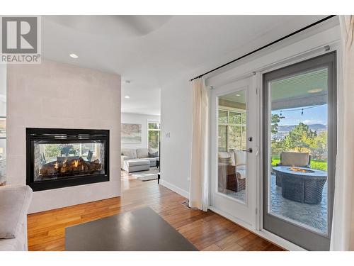 562 Trillium Court, Kamloops, BC - Indoor Photo Showing Living Room With Fireplace