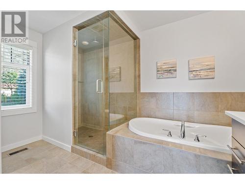 562 Trillium Court, Kamloops, BC - Indoor Photo Showing Bathroom