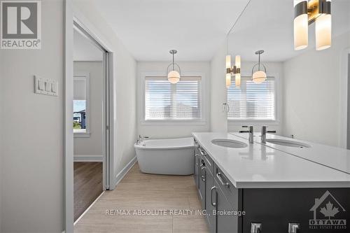 8 Taber Street, Carleton Place, ON - Indoor Photo Showing Bathroom