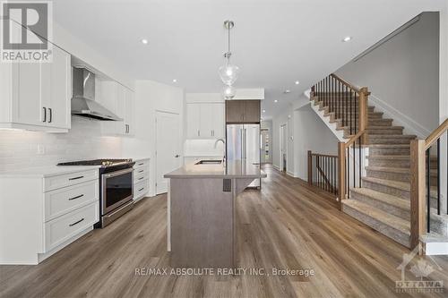 8 Taber Street, Carleton Place, ON - Indoor Photo Showing Kitchen With Upgraded Kitchen