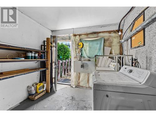 800 Valhalla Drive Unit# 31, Kamloops, BC - Indoor Photo Showing Laundry Room